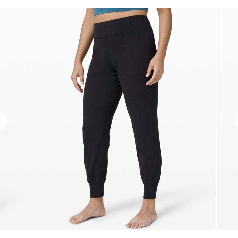 Lululemon Black Align Mid-Rise Jogger Size 6 28” Yoga Activewear Lounge Comfy